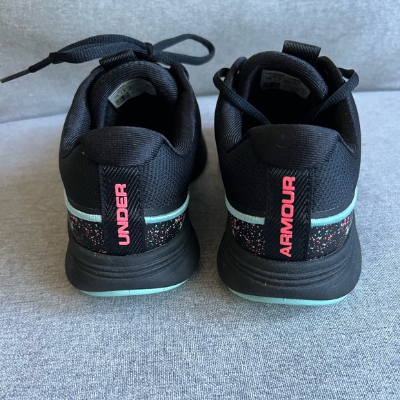 Under Armour women’s Charged Breathe black training shoes size 7.5 - Picture 3 of 5